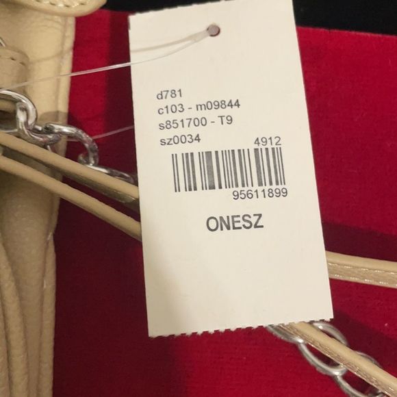 Lane Bryant faux leather clutch - Picture 4 of 8